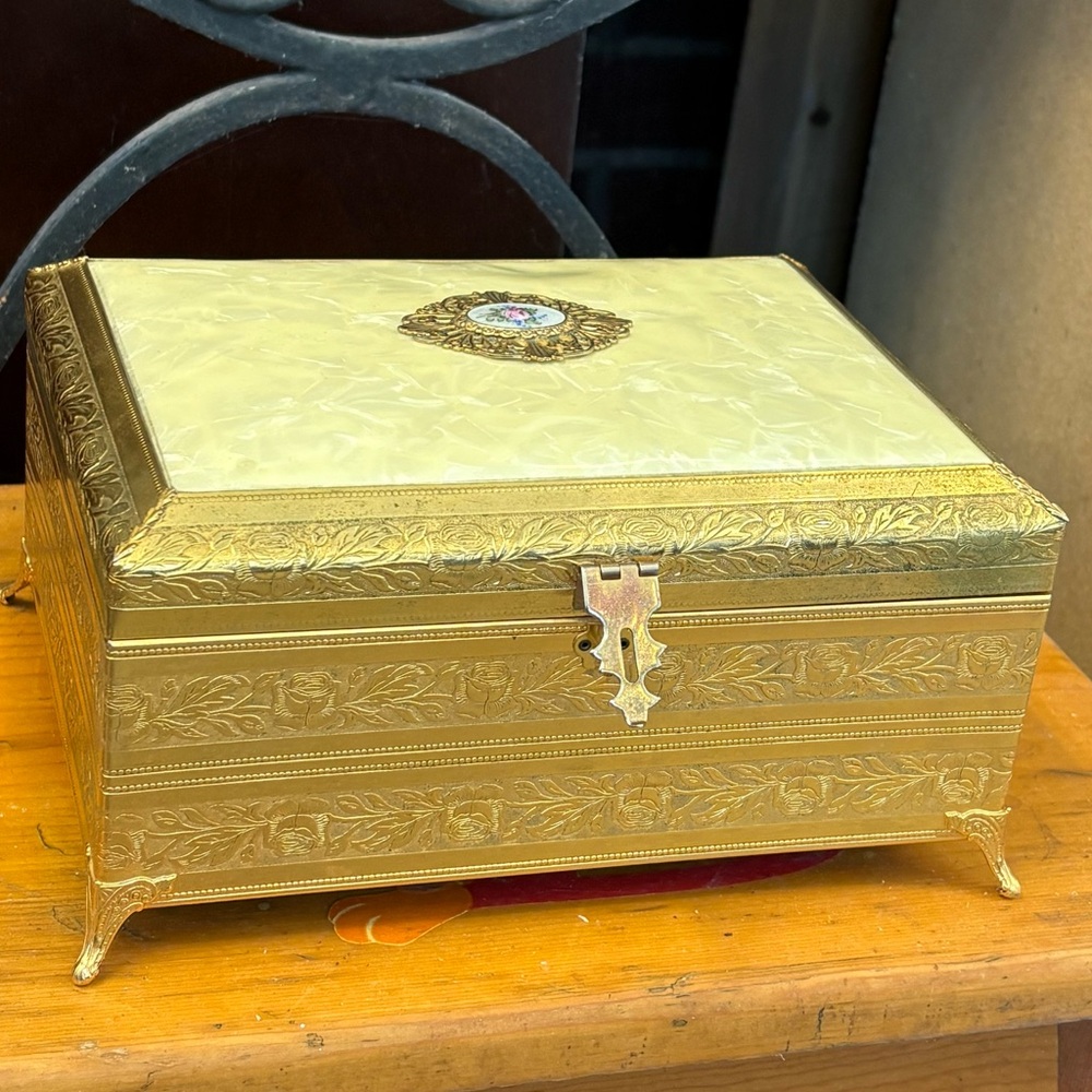 Vintage Gold Metal Marbled Celluloid Jewelry Music Box